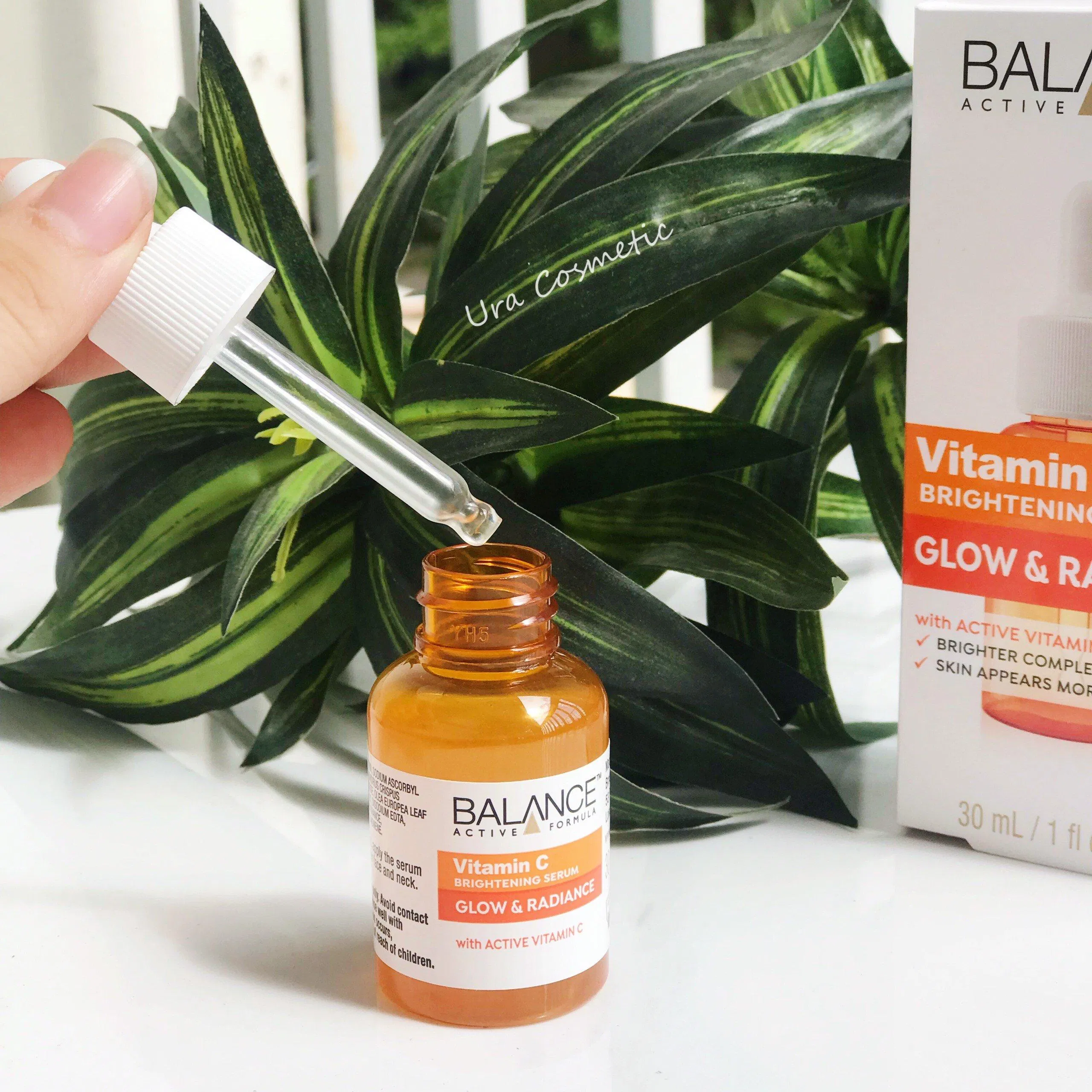 Balance Active Formula Vitamin C Brightening Serum với thành phần làm sáng, dưỡng ẩm da dịu nhẹ Balance Active Formula Vitamin C Brightening Serum với thành phần làm sáng, dưỡng ẩm da dịu nhẹ (Ảnh: Internet)
