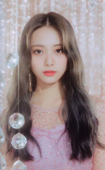 Em út TWICE - "bảo vật quốc gia" của Đài Loan.