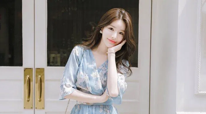 Váy xanh pastel. (nguồn ảnh: internet) Váy xanh pastel. (nguồn ảnh: internet)