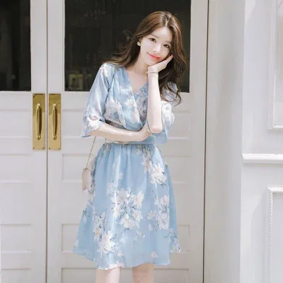 Váy xanh pastel. (nguồn ảnh: internet) Váy xanh pastel. (nguồn ảnh: internet)