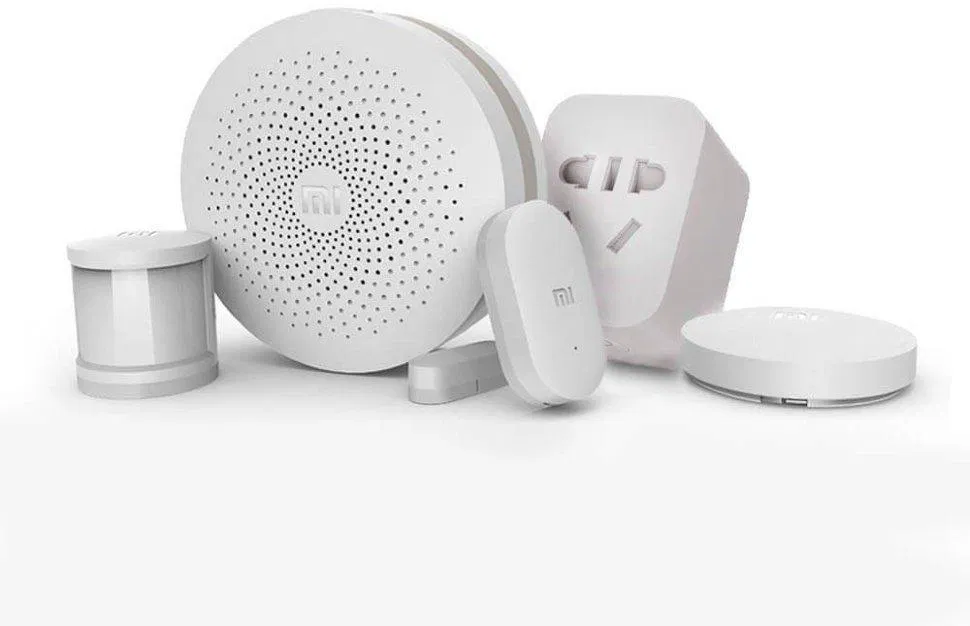 <img src="https://bloganchoi.com/gi-cung-co-voi-xiaomi/" alt="Xiaomi Smart Home Kit"> Xiaomi Smart Home Kit. Ảnh: Internet