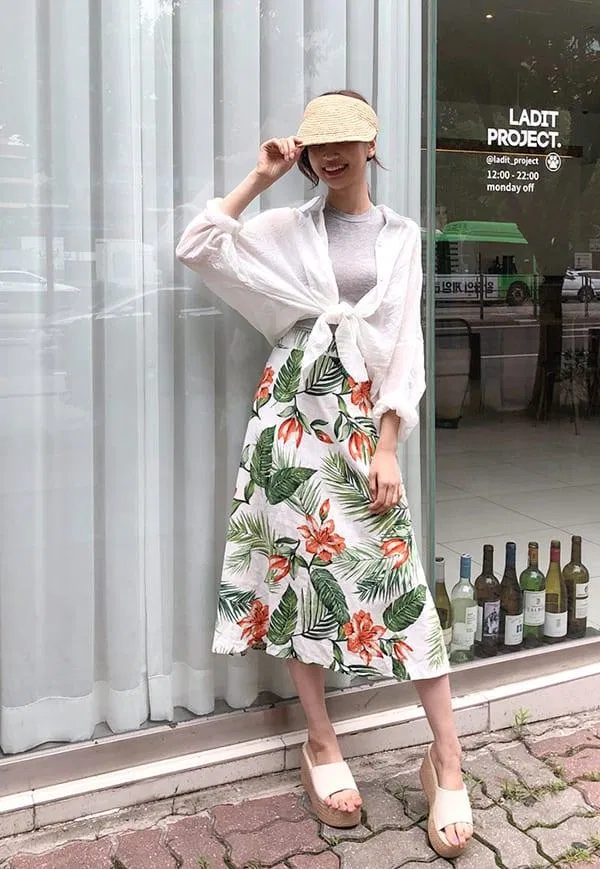 Áo khoác phối chân váy dáng dài Áo khoác phối chân váy dáng dài