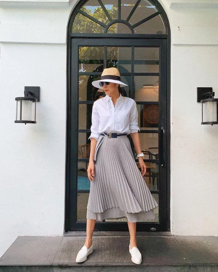 Nằm lòng 6 tips phối đồ với chân váy dài cho nàng nữ tính - BlogAnChoi