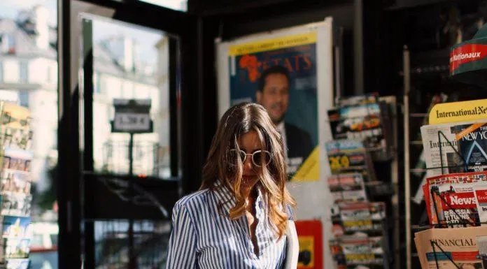 Áo sơ mi phối chân váy dài Áo sơ mi phối chân váy dài