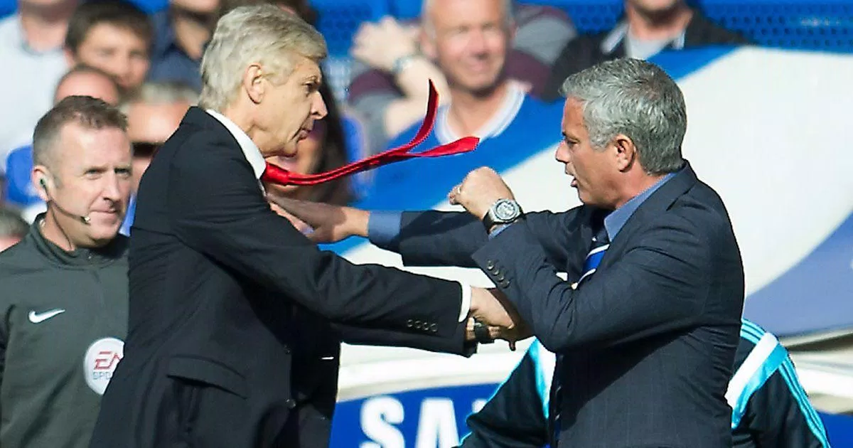 Wenger và Mourinho đã từng "nảy lửa" với nhau