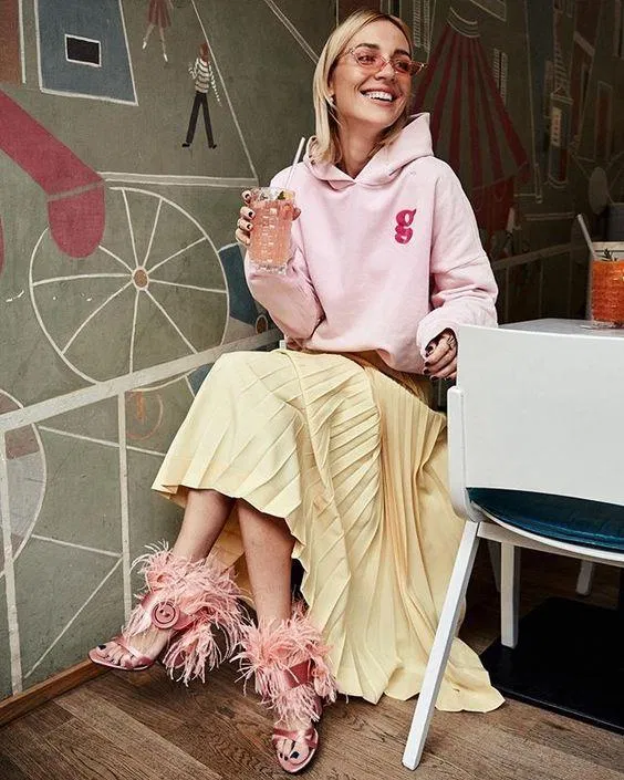 hoodie phối chân váy dáng dài hoodie phối chân váy dáng dài