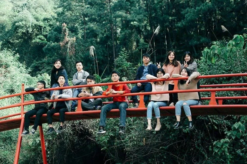 Cây cầu đỏ - nơi check in cực đẹp dành cho du khách Cây cầu đỏ - nơi check in cực đẹp dành cho du khách