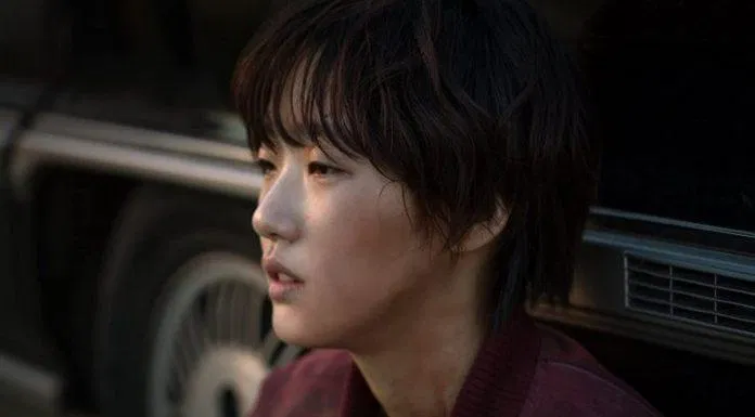 Tạo hình nhân vật mạnh mẽ, đầy gai góc của Kim Go Eun (Ảnh: Internet)