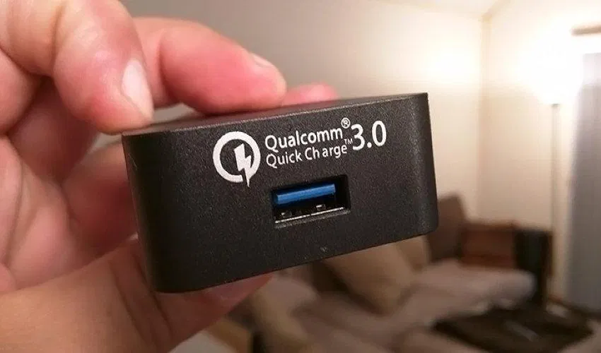 Sạc nhanh QC (Nguồn: Internet)