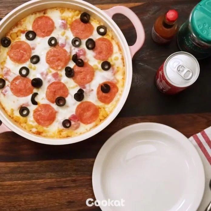 Cơm Pizza (Nguồn: Cook Vietnam)