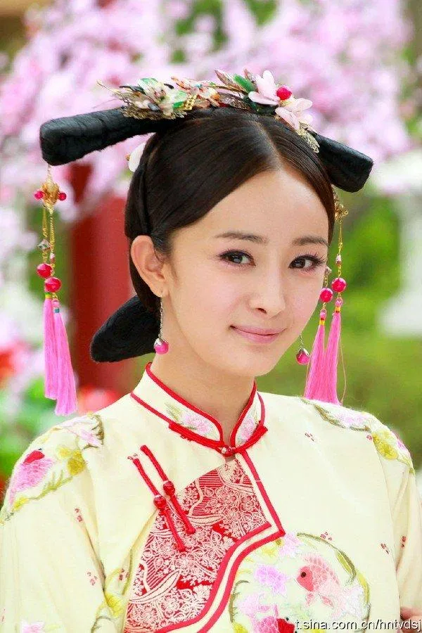 cung tỏa tâm ngọc