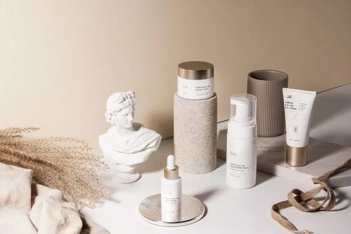 Bộ dưỡng trắng da Gilaa Saffron Skincare