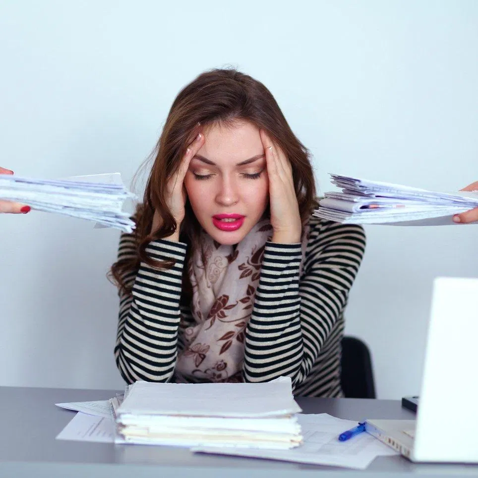 Kích động và vô vọng luôn là những dấu hiệu ban đầu thể hiện bạn đang bị stress (Nguồn: Internet)