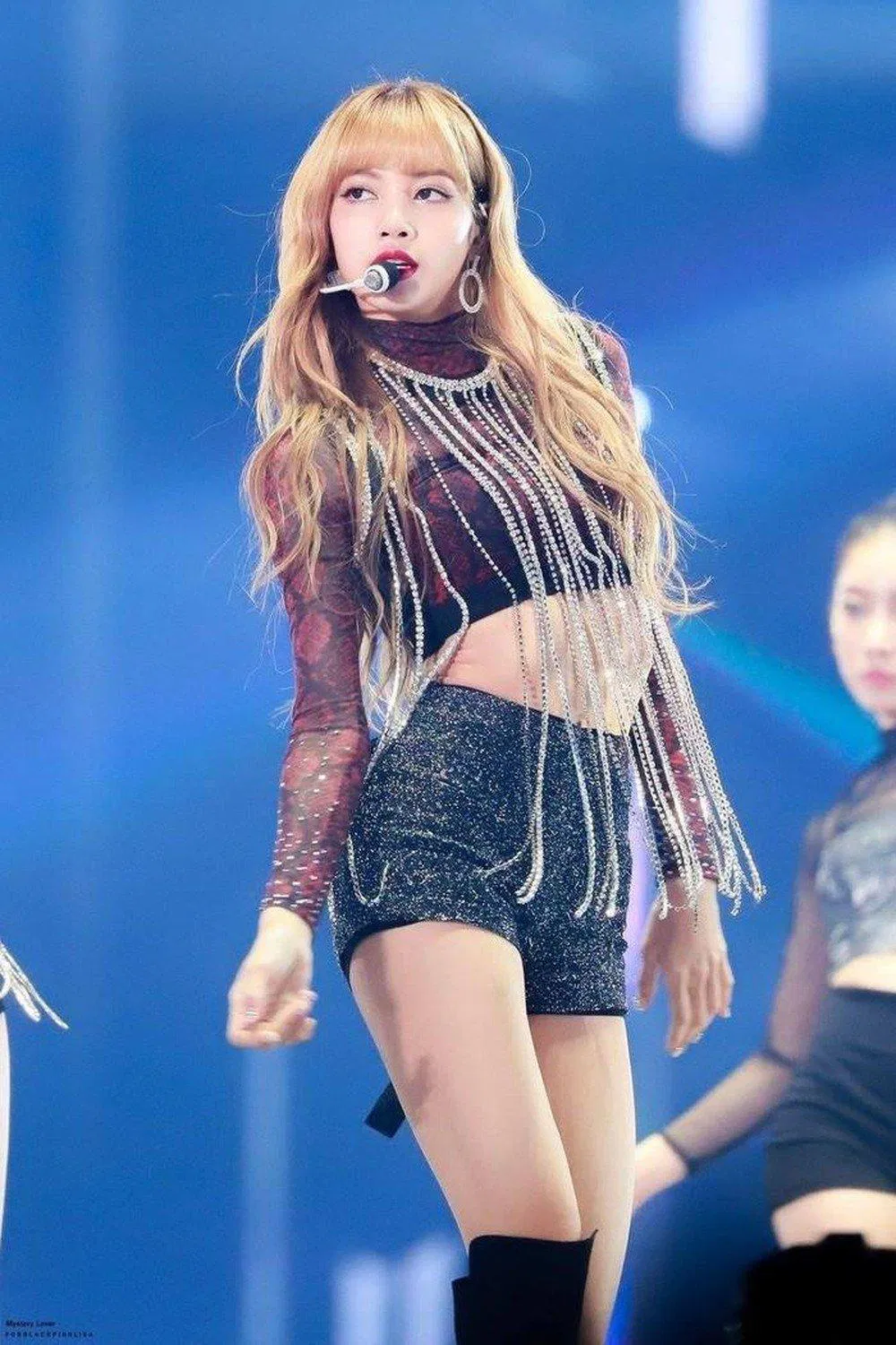 lisa-nhom-nhac-kpop-blacpink
