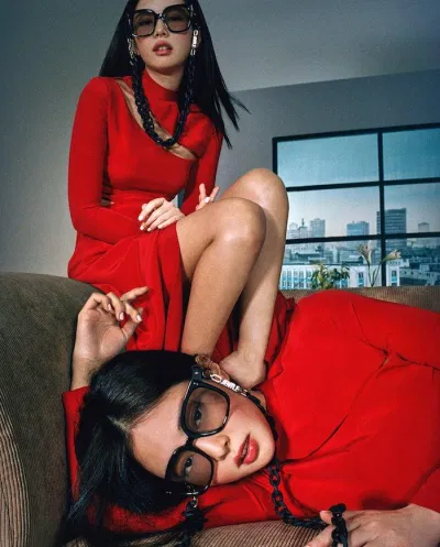 Mắt kính Jennie Kuku