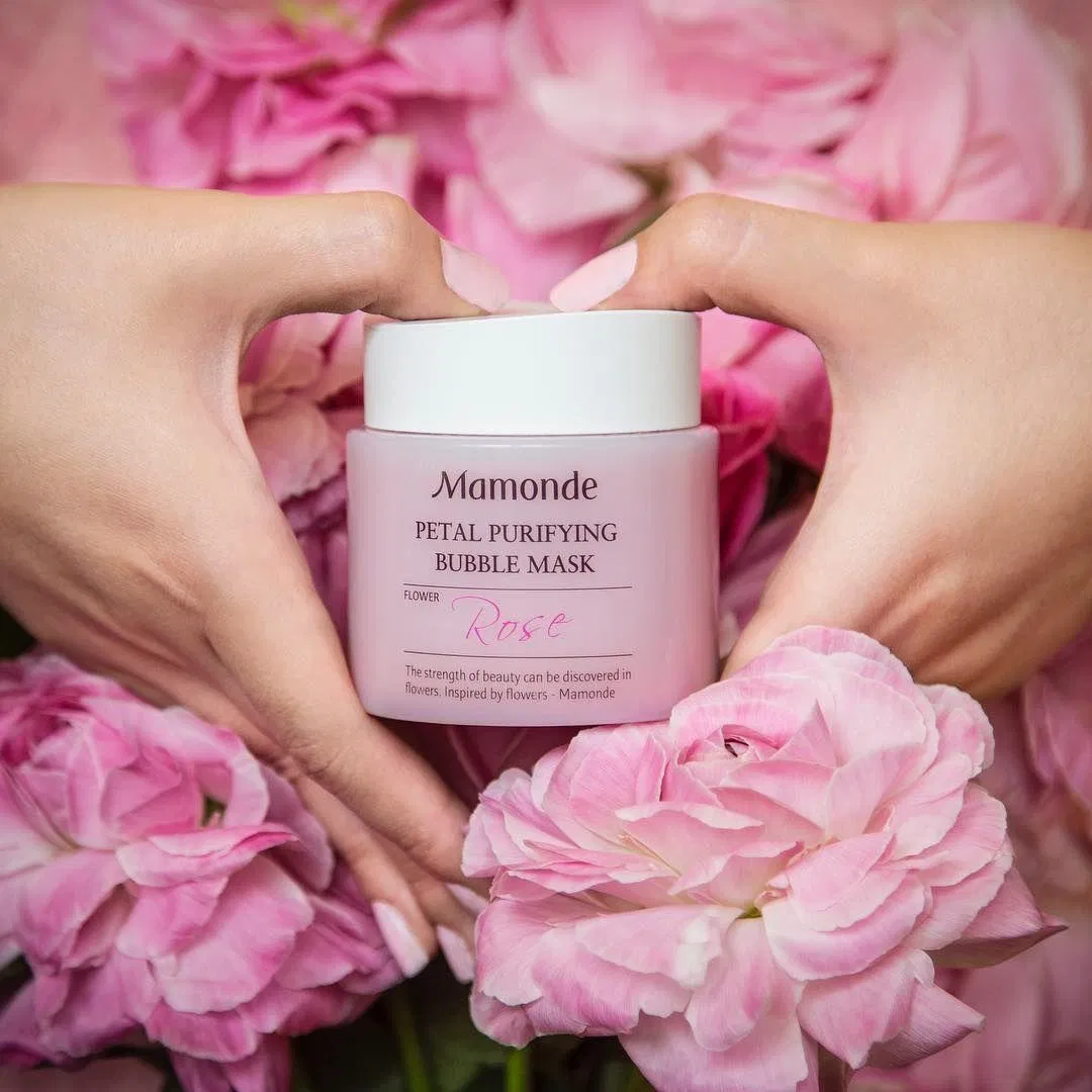 Mặt nạ thải độc chiết xuất hoa hồng Mamonde Petal Purifying Bubble Mask Mặt nạ thải độc chiết xuất hoa hồng Mamonde Petal Purifying Bubble Mask (Ảnh: Internet)
