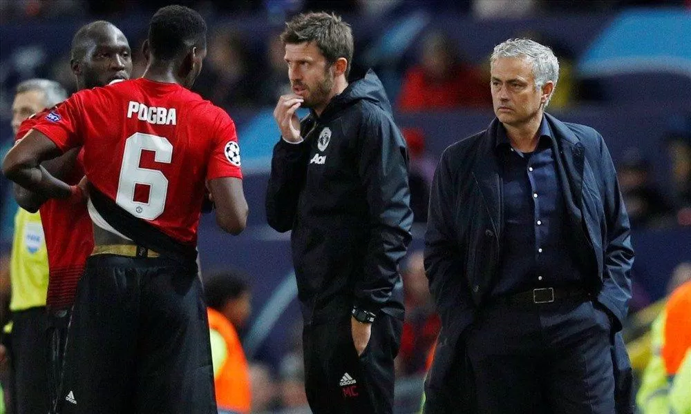 Mourinho có khoảng thời gian vô cùng khó khăn tại MU