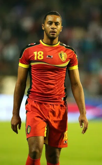 Moussa Dembele trong màu áo ĐT Bỉ
