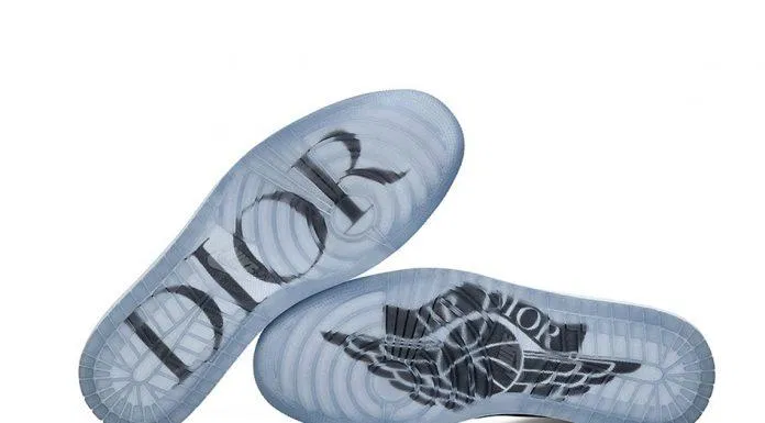 Đế giày Nike Air Jordan 1 x Dior. Đế giày Nike Air Jordan 1 x Dior.