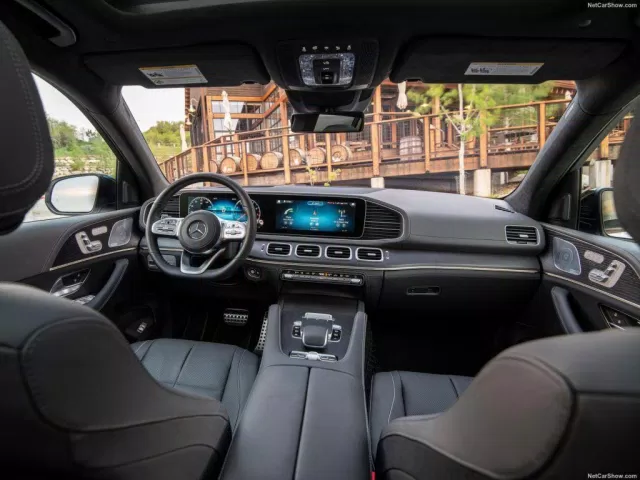 Nội Thất Mercedes-Benz-gls-450-2020 (Nguồn: Internet) Nội Thất Mercedes-Benz-gls-450-2020 (Nguồn: Internet)
