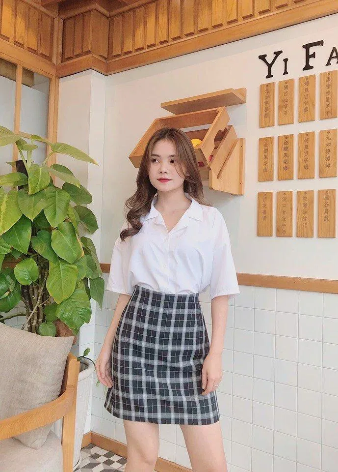 Phối đồ với chân váy caro Phối đồ với chân váy caro