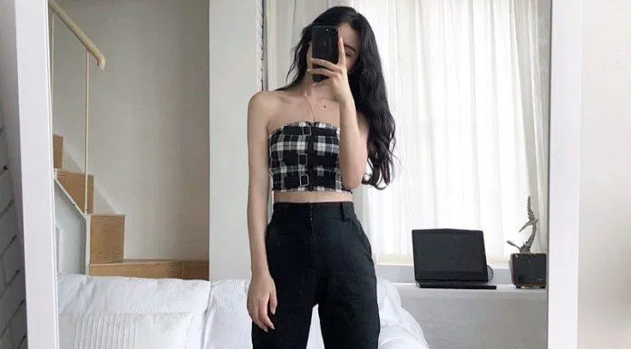 Áo croptop phối quần jogger