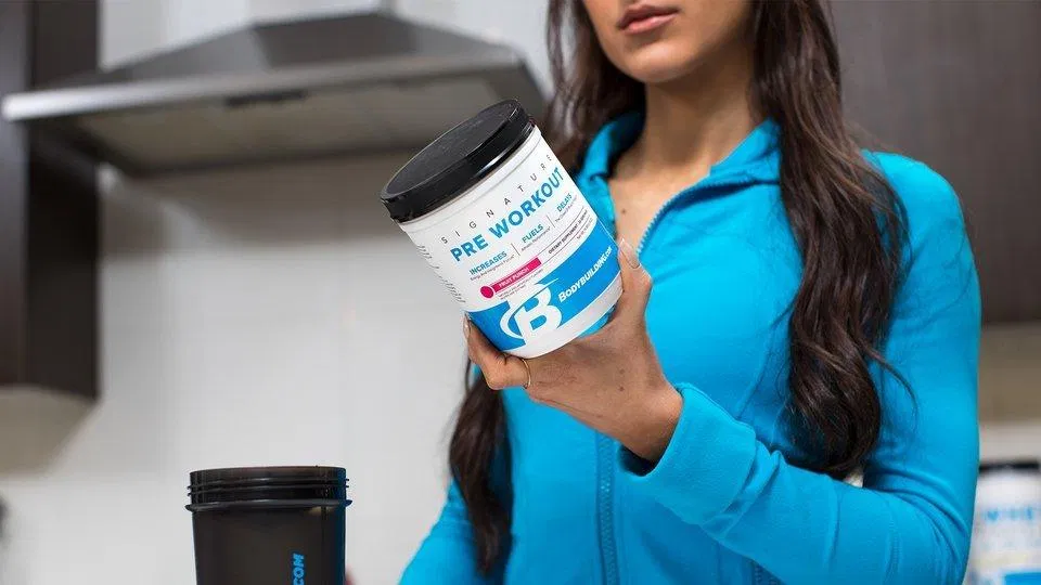 Sử dụng Pre Workout trước mỗi buổi tập.
