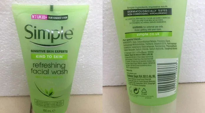 Sữa rửa mặt Simple Kind To Skin Refreshing Facial Wash Gel giúp làm sạch da, cấp ẩm cho da mềm mại mịn màng(Ảnh: Internet) Sữa rửa mặt Simple Kind To Skin Refreshing Facial Wash Gel giúp làm sạch da, cấp ẩm cho da mềm mại mịn màng(Ảnh: Internet)