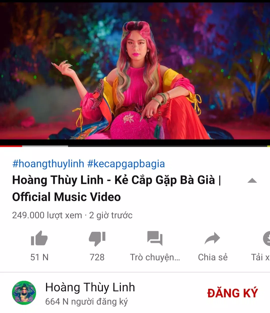 Số view của MV "Kẻ cắp gặp bà già" sau 2 giờ ra mắt. Nguồn: Youtube