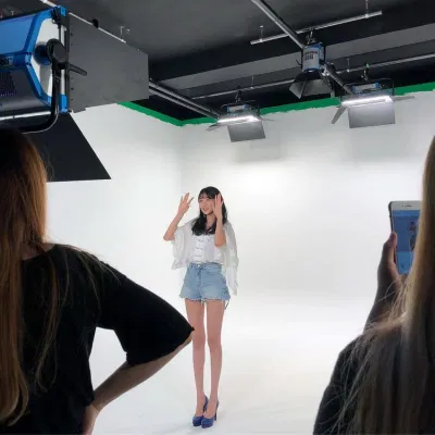 Đôi chân dài khiến ai cũng “phát mê” của Sowon (Ảnh: Internet)