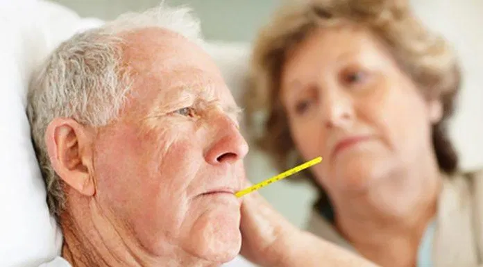 Sức khỏe người cao tuổi bị suy giảm vào mùa nắng nóng