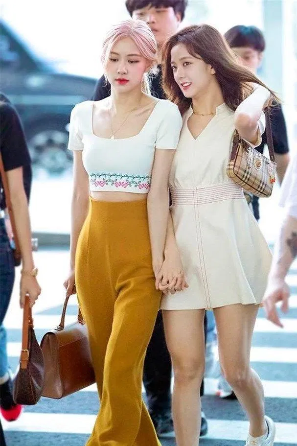 Thời trang sân bay của Rose Thời trang sân bay của Rose