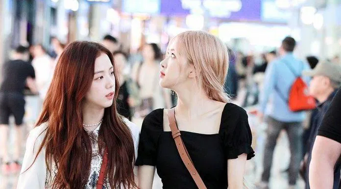 Thời trang sân bay của Rose Thời trang sân bay của Rose