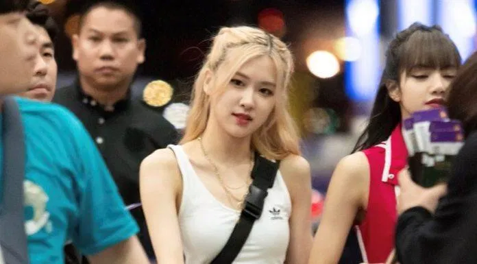 Thời trang sân bay của Rose Thời trang sân bay của Rose