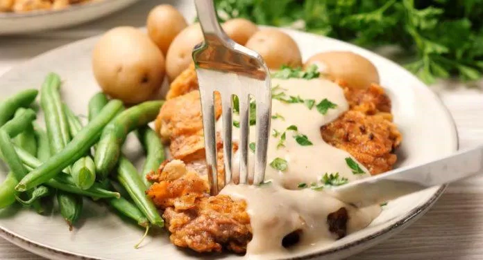 Sử dụng dao - nĩa khi thưởng thức theo phong cách phương tây hoặc dùng kèm cơm trắng trong các bữa ăn chính. (Nguồn: recipegirl)
