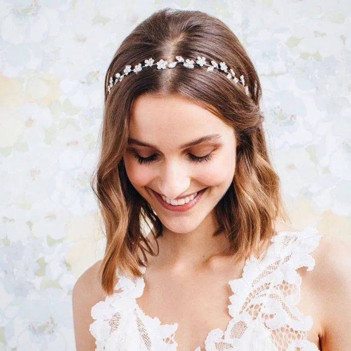 Cô dâu tóc ngắn