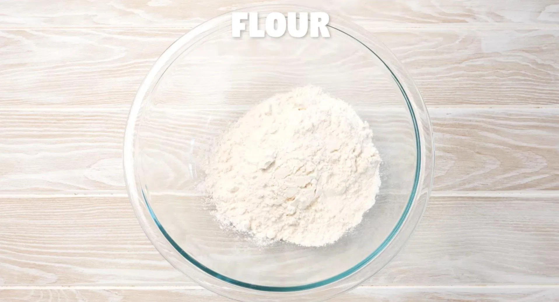 Trộn bột cho lớp áo bít tết. (Nguồn: recipegirl) Trộn bột cho lớp áo bít tết. (Nguồn: recipegirl)