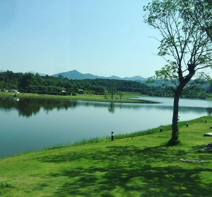 Vẻ đẹp yên bình của hồ Đại Lải Vẻ đẹp yên bình của hồ Đại Lải