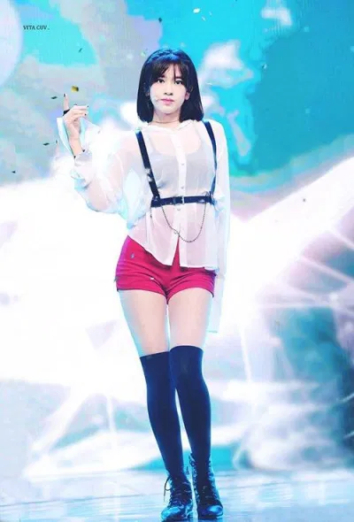 1m73 là con số cực kỳ ấn tượng của một idol sinh năm 2003 rồi! (Ảnh: Internet)