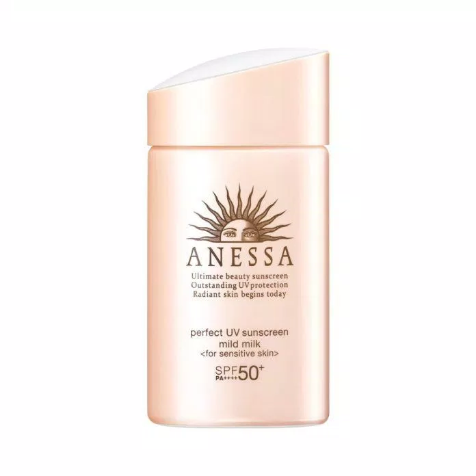 Kem chống nắng Anessa Perfect UV Sunscreen Mild Milk thẩm thấu tốt, không chứa còn và hương liệu phù hợp cả cho da nhạy cảm Kem chống nắng Anessa Perfect UV Sunscreen Mild Milk