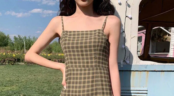 Váy hai dây! Kiểu váy cực xinh mà các nàng phải có trong mùa hè này.(Ảnh: Internet) Váy hai dây! Kiểu váy cực xinh mà các nàng phải có trong mùa hè này.(Ảnh: Internet)