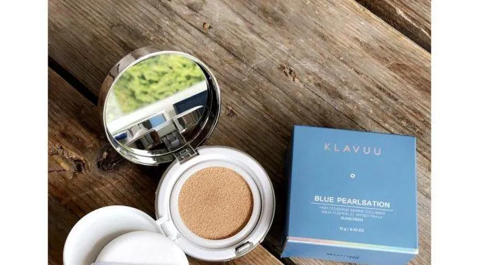 Phấn nước Klavuu Blue Pearlsation High Coverage Marine Collagen Aqua Cushion chiết xuất từ tinh chất ngọc trai (Ảnh: Internet) Phấn nước Klavuu Blue Pearlsation High Coverage Marine Collagen Aqua Cushion chiết xuất từ tinh chất ngọc trai (Ảnh: Internet)