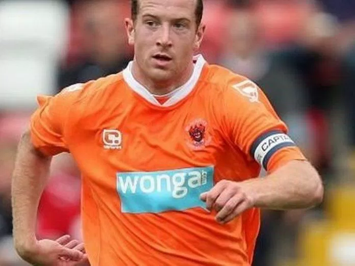 Charlie Adam trong màu áo Blackpool