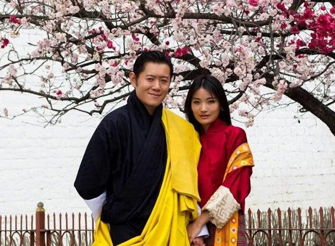chuyen-tinh-vua-va-hoang-hau-bhutan