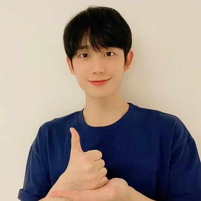 Jung Hae In cùng tham gia Thanks Challenge (Nguồn: Internet)