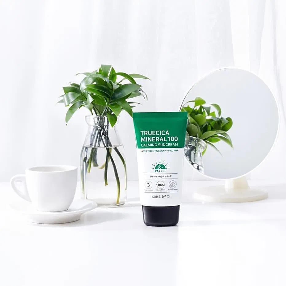 Kem chống nắng Some By Mi Truecica Mineral 100 Calming Suncream là sự lựa chọn hoàn hảo cho các nàng da dầu mụn Kem chống nắng Some By Mi Truecica Mineral 100 Calming Suncream