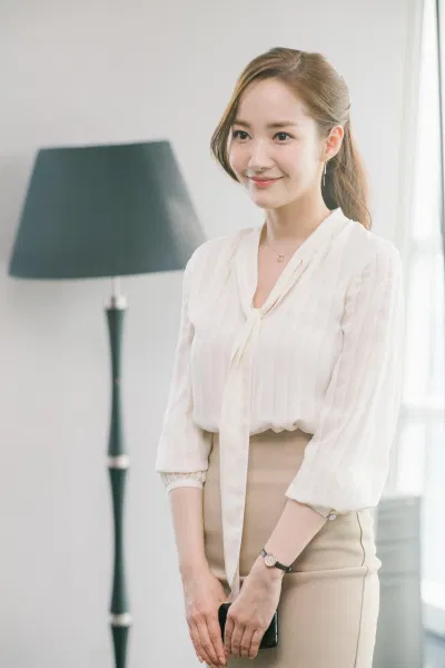 mẫu áo blouse đẹp 2020