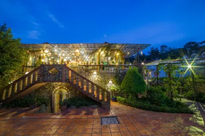 Không gian sang trọng cùng kiến trúc cổ điển đến từ homestay Memory (Nguồn: Internet).