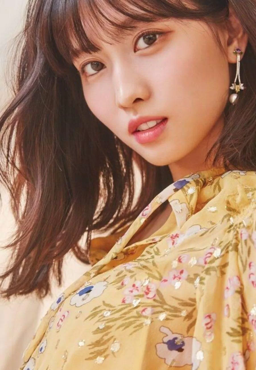 Nhờ khả năng trình diễn vũ đạo, Momo đã vượt qua show sống còn và trở thành mảnh ghép cuối cùng của TWICE (Ảnh: Internet). Nhờ khả năng trình diễn vũ đạo, Momo đã vượt qua show sống còn và trở thành mảnh ghép cuối cùng của TWICE (Ảnh: Internet).