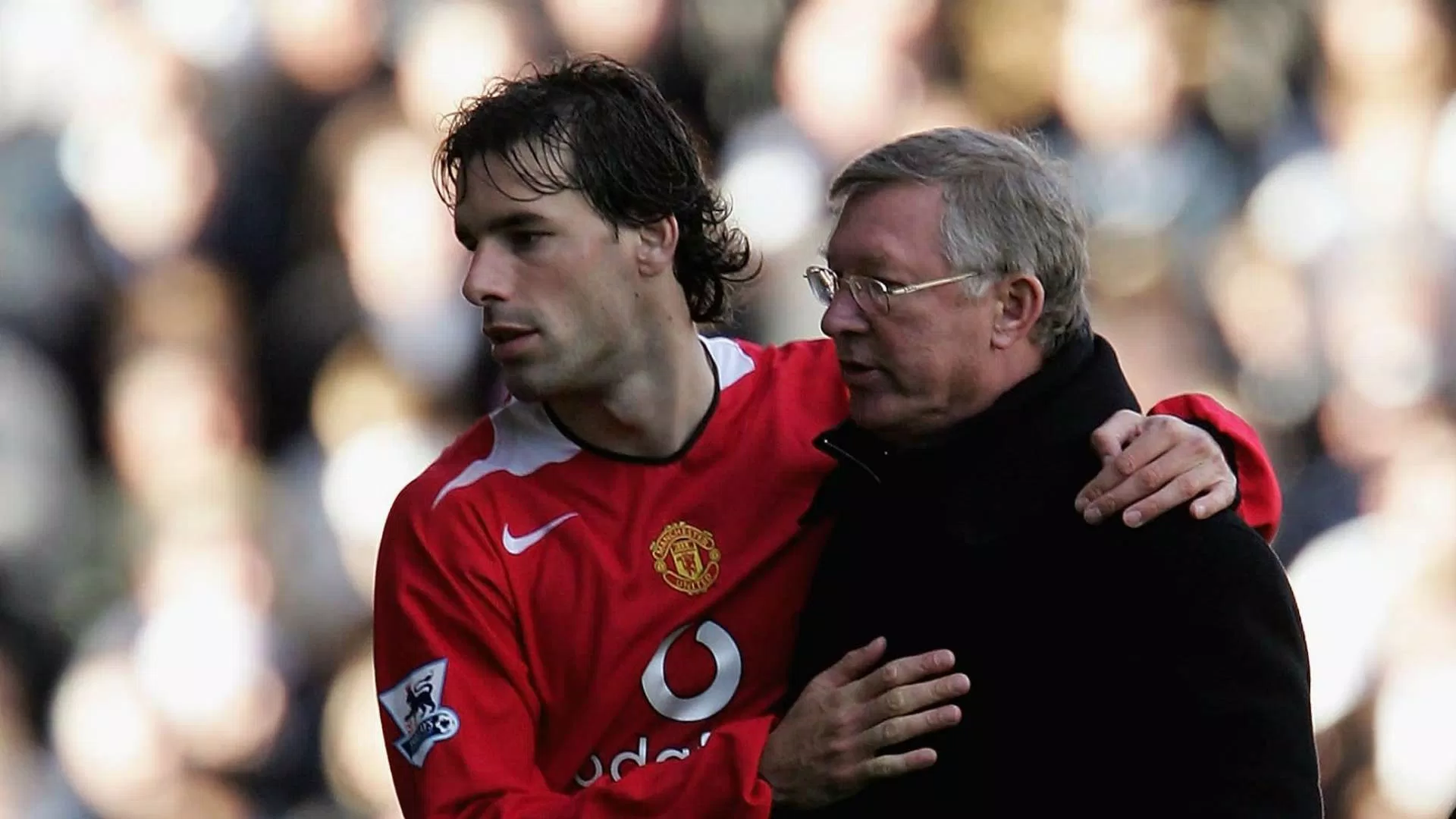 Ruud Van Nistelrooy rời MU vì mâu thuẫn với Alex Ferguson